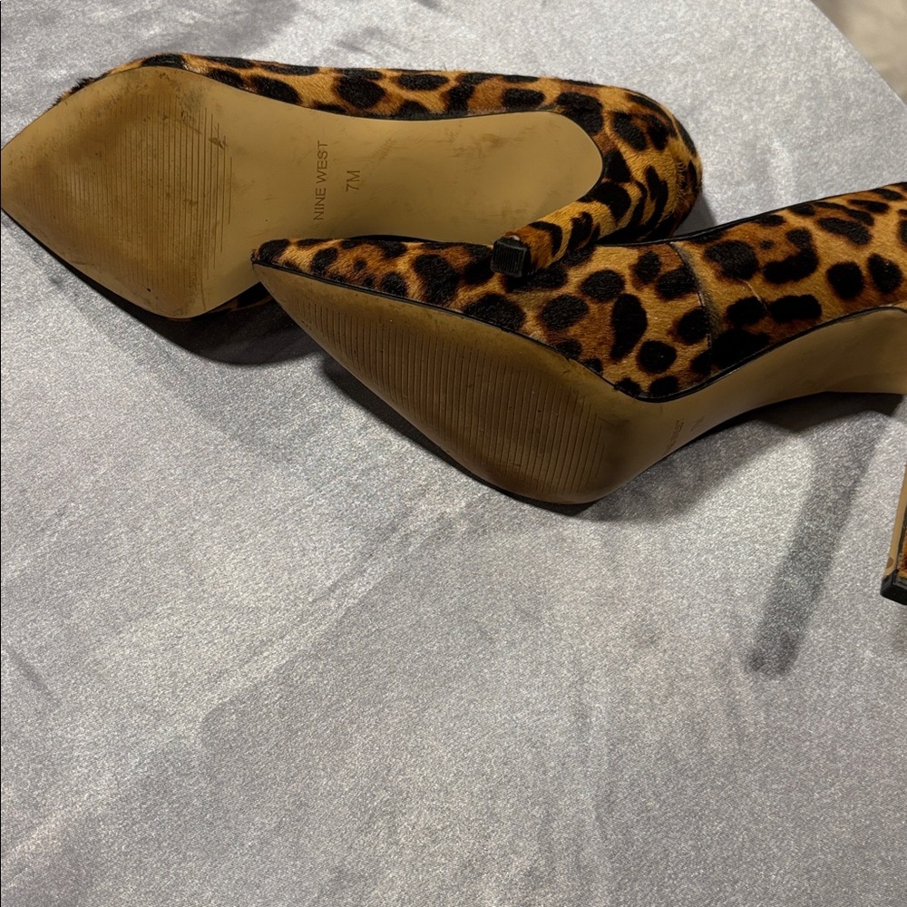 Leopard Print Women's Heels - Picture 2 of 3
